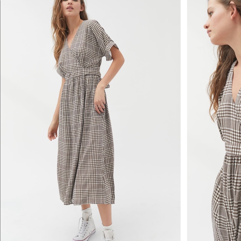 Midi wrap dress!